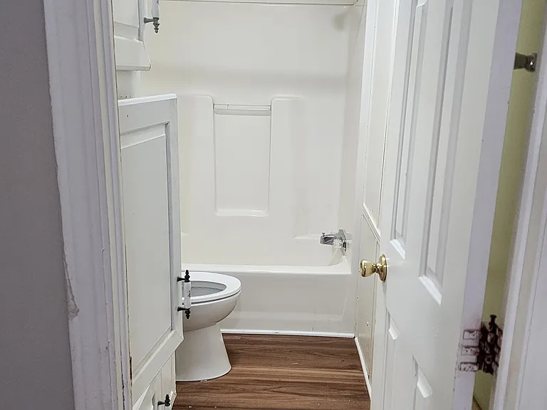 1241 Shannonbrook Ln — Photo 1