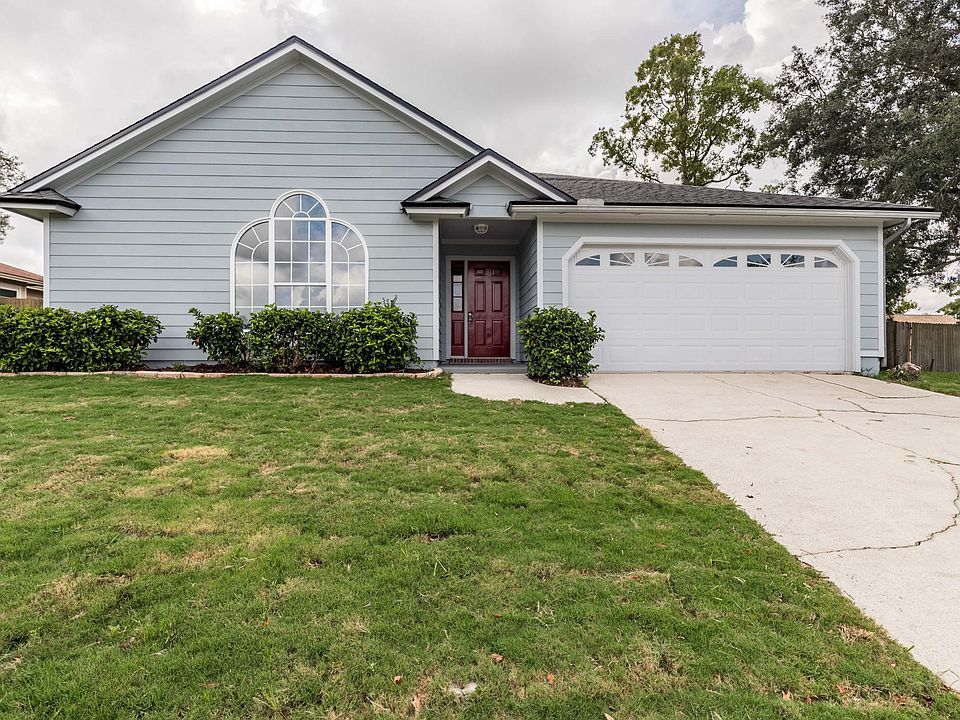 1st image of 4570 Antler Hill Dr W