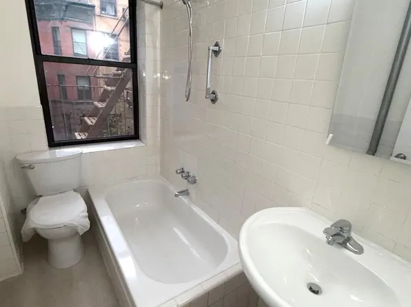 140 East 95th Street image 8 of 10