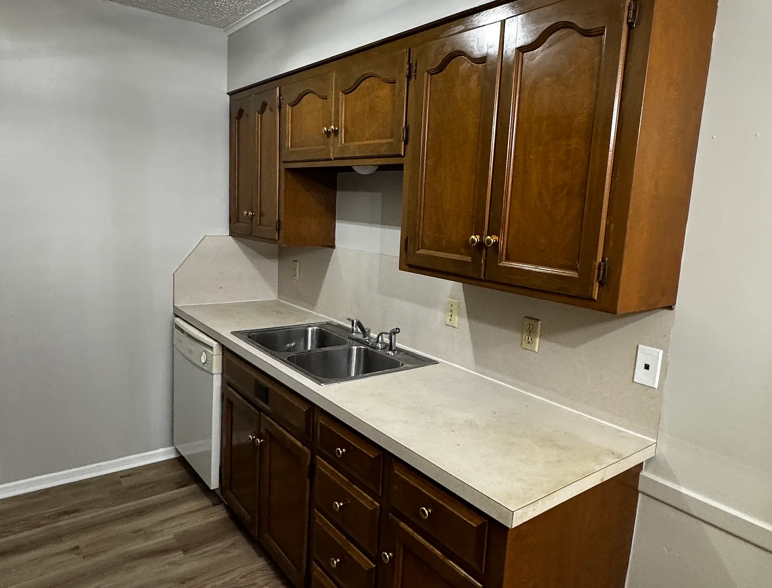 1104 E 24th Street Duplex — Photo 3