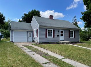 1514 Drexel Rd, Lansing, MI 48915