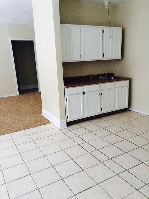 2nd image of 6022 S Grand Blvd #A