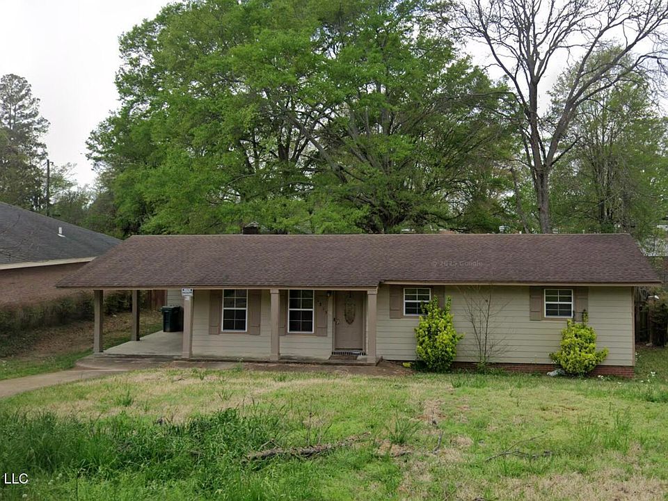 1st image of 1815 Woodlawn Ave