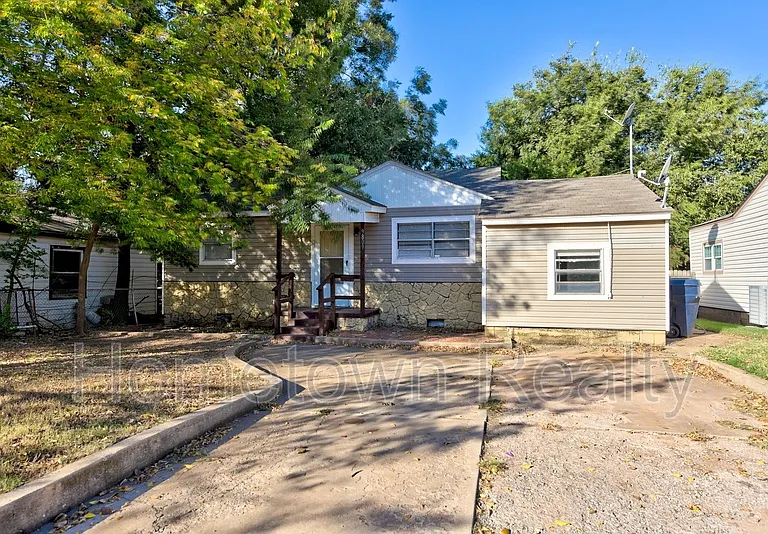 9809 N McKinley Ave — Photo 3