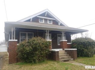 1820 Division St, Murphysboro, IL 62966