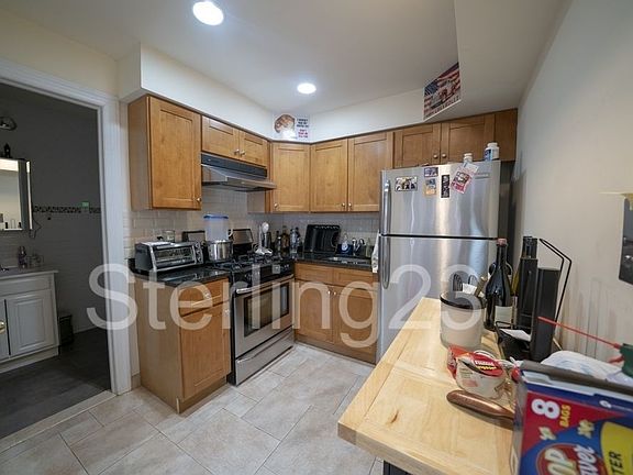 3rd image of 3013 30th St APT 4A