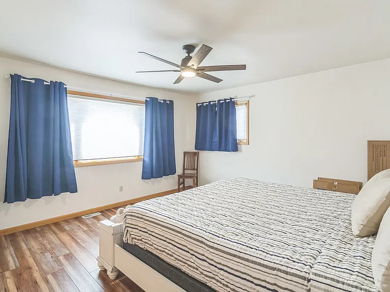 437 W Garnet Ave — Photo 9