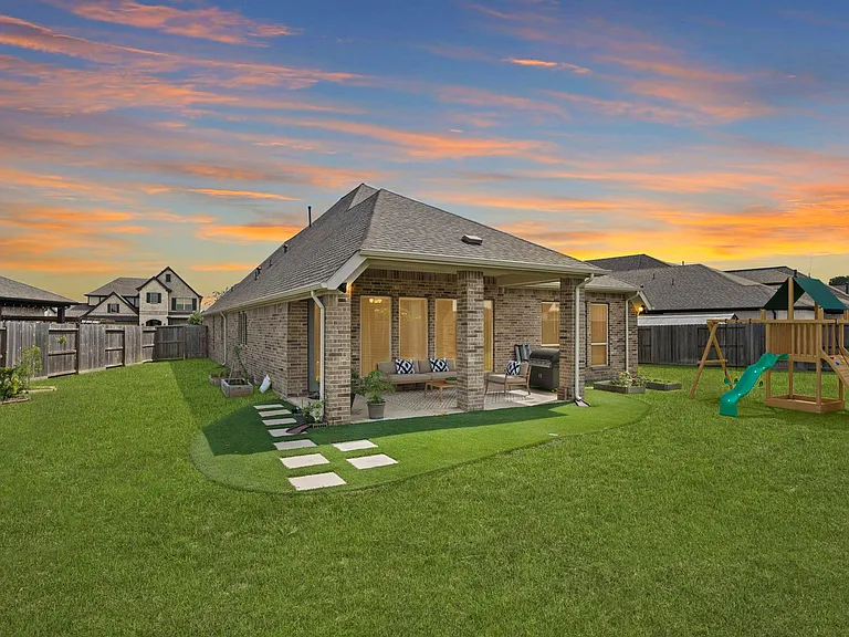 13706 Duro Bluff Dr — Photo 20