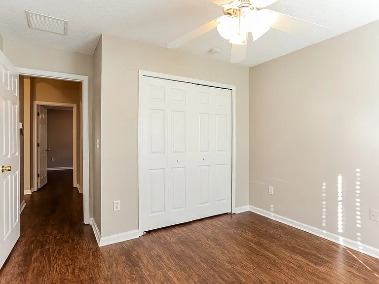 667 Bonaparte Dr — Photo 14