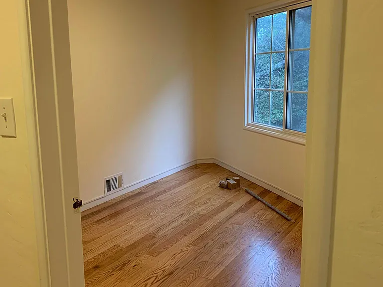 Smaller bedroom