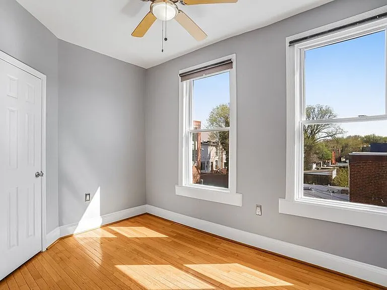 306 R St NW — Photo 38