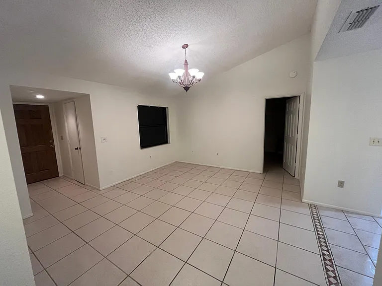 742 Trotter Ave — Photo 14