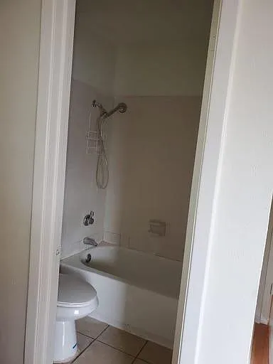 2210 Greenvalley Dr — Photo 12