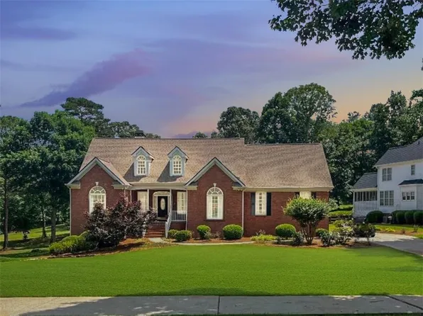 271 Providence Club Dr, Monroe, GA 30656