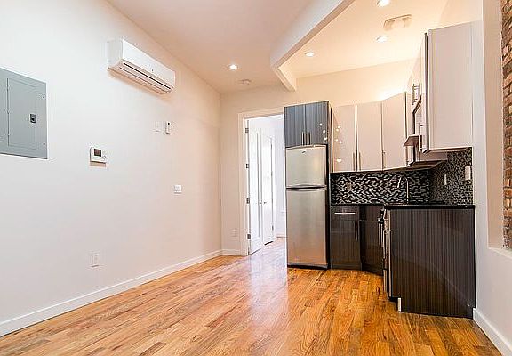 5th image of 381 S 3rd St APT 3C