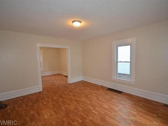 5th image of 1107 E Stockbridge Ave