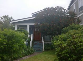 2826 NW 68th St, Seattle, WA 98117