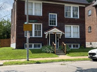 2834 Sidney St APT 1W, Saint Louis, MO 63118