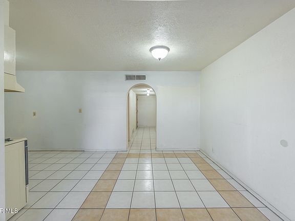 4th image of 3405 Greenock St