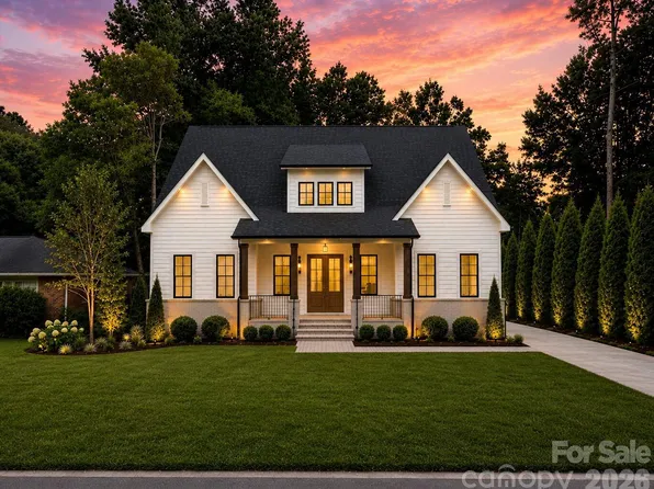 4647 General Pershing Dr, Charlotte, NC 28209
