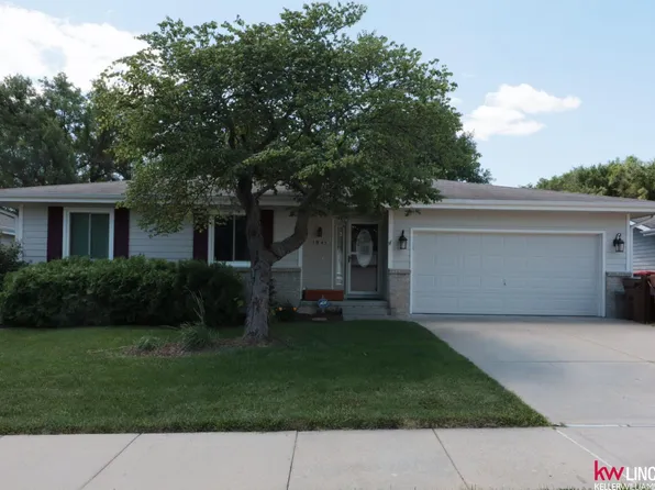 1841 Preamble Ln, Lincoln, NE 68521