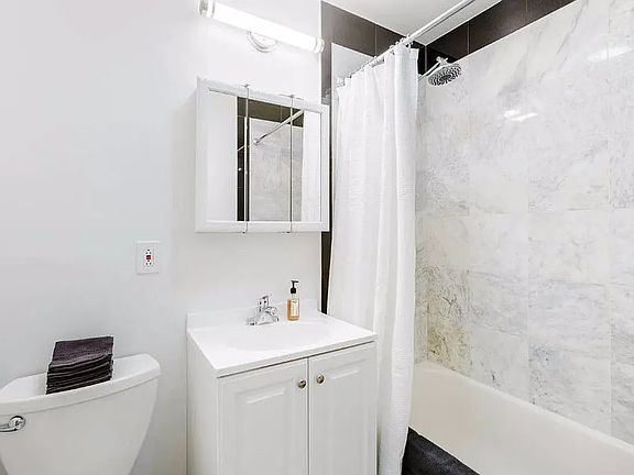 4th image of 305 E 95th St APT 2K