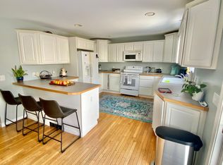 14 Johnson Ct #25F, Newport, RI 02840