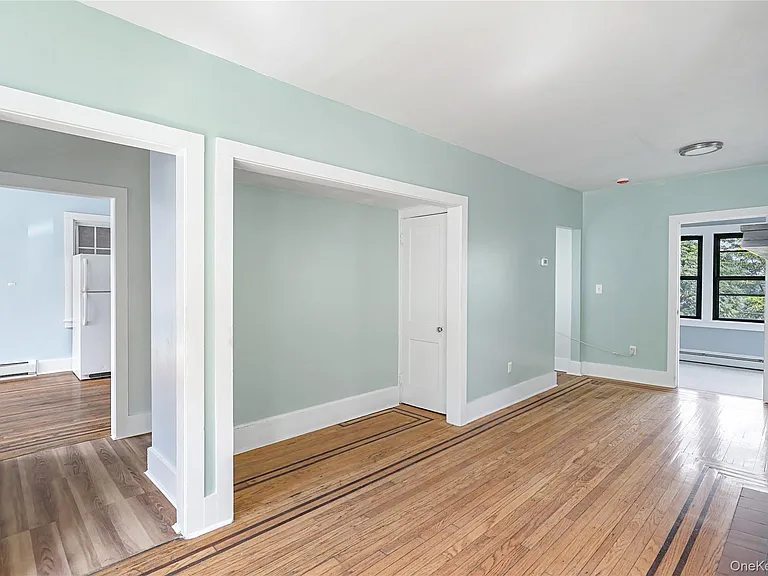 492 Liberty St — Photo 14