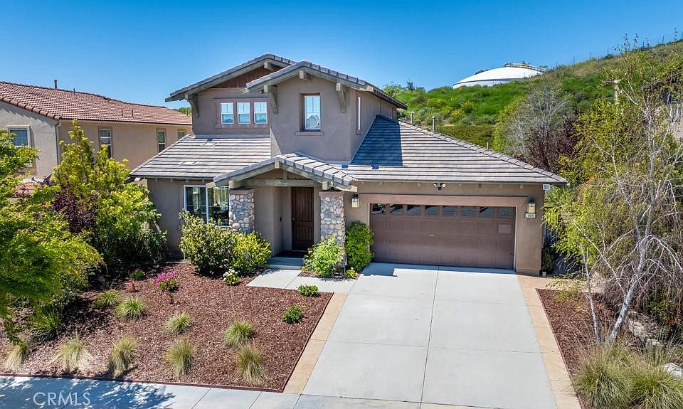 1st image of 28645 Farrier Dr
