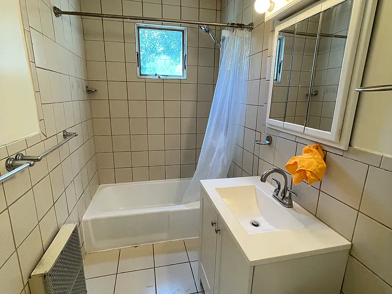 94 Chandler St #94 — Photo 12
