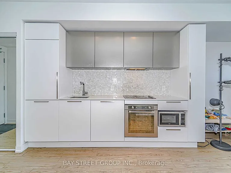 85 Wood St #Penthouse 07 — Photo 9