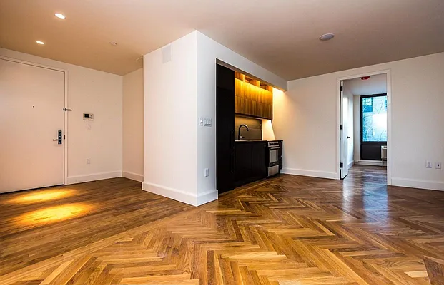 Rented by Nooklyn NYC LLC | media 129