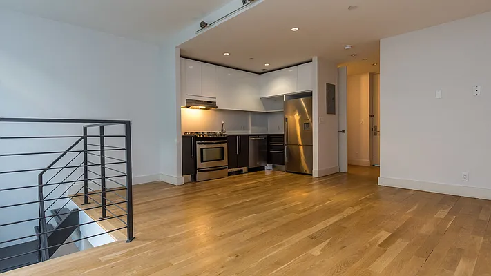 Rented by Garden Management | media 75