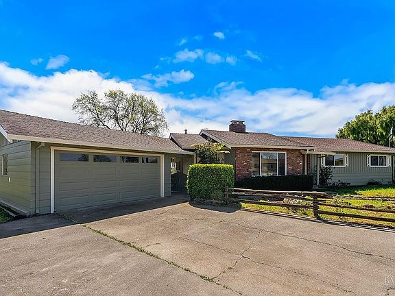 3rd image of 878 Pauline Court