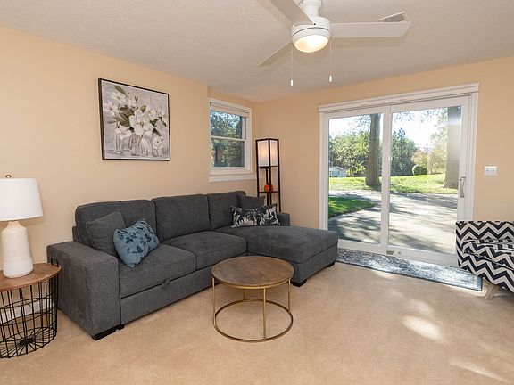 2nd image of 53085 Martin Ln