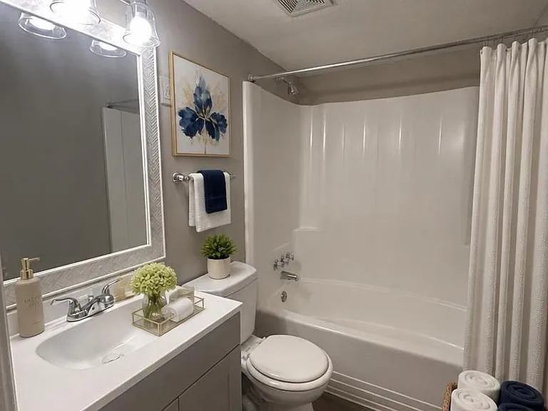 Hancock Ridge Apartments — Photo 7