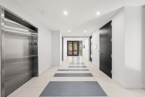 Rented by Nooklyn NYC LLC | media 18