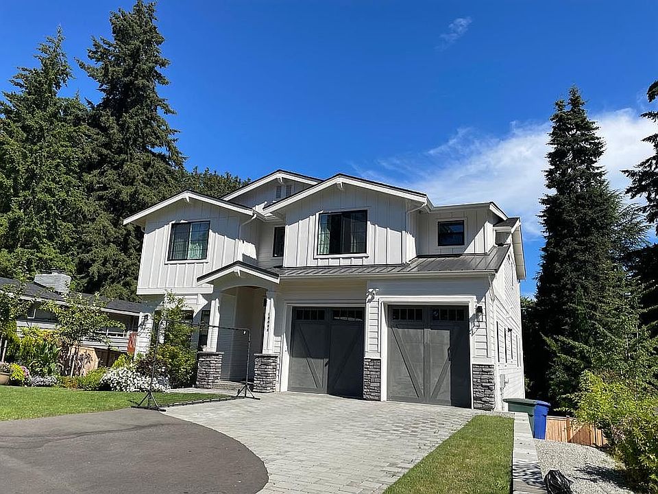 2nd image of 10008 NE 31st Pl