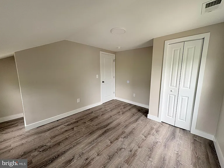825 W 3rd St — Photo 5