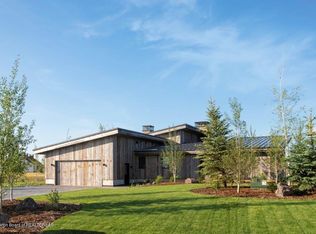 1020 Bitterroot Ct, Driggs, ID 83422