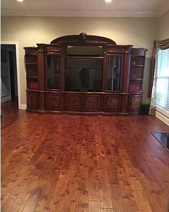 5th image of 1863 Harrison Dr