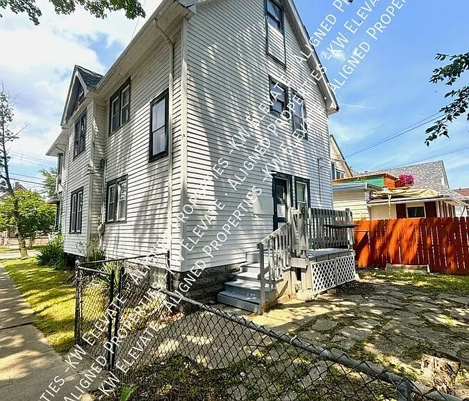 3435 W 44th St #LOWER — Photo 1