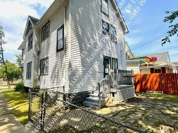 3435 W 44th St, Cleveland, OH 44109