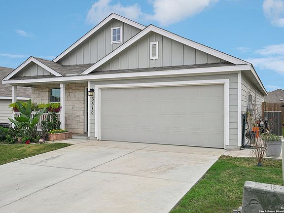 2nd image of 3610 Manoway Bay