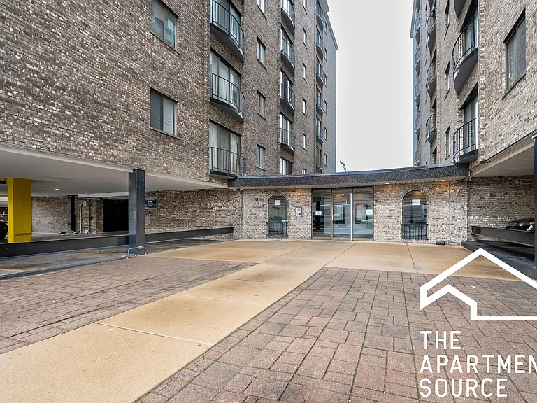2310 N Harlem Ave #205 — Photo 7