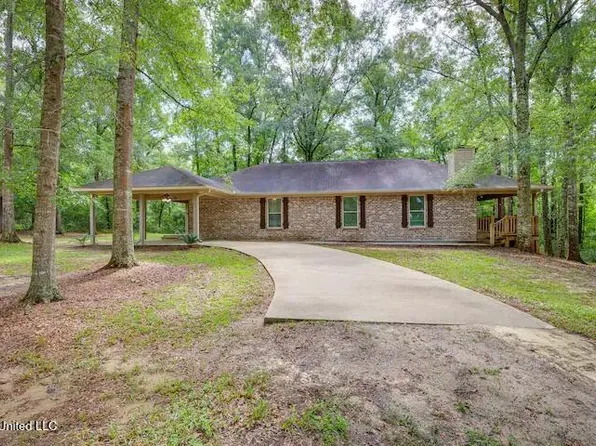 1160 Lucas Rd, Lucedale, MS 39452