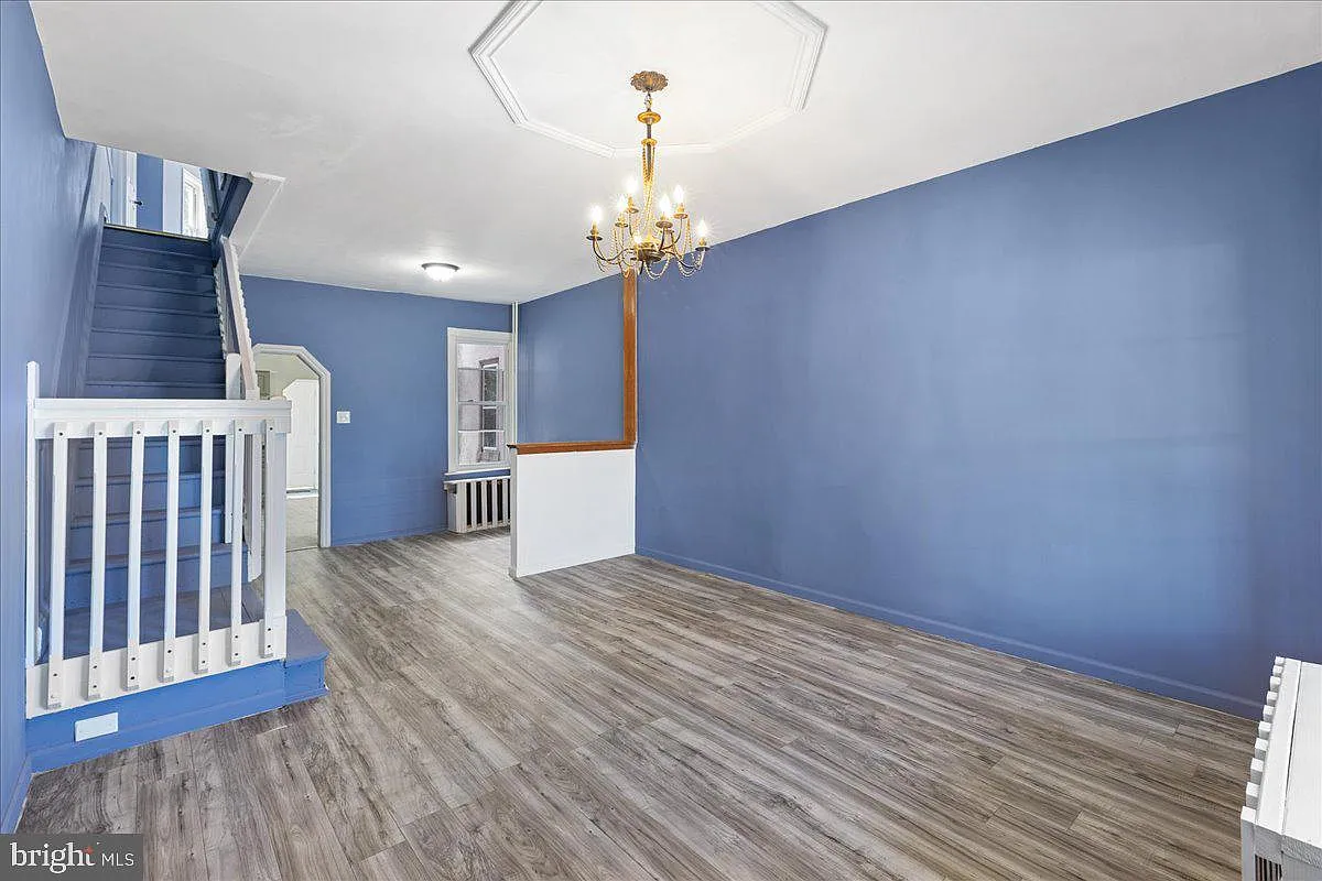3 bed, 1111 sqft, $1,800 — Photo 4