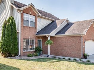 104 Back Stretch Dr, Georgetown, KY 40324