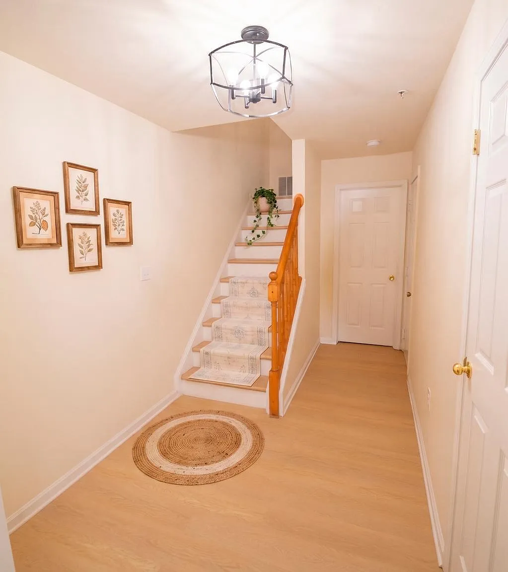 3 bed, 2.5 bath, 1600 sqft, $2,250 — Photo 4
