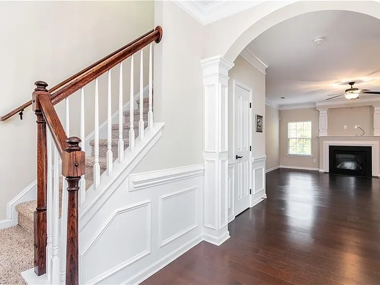153 Tysonridge Ct — Photo 3